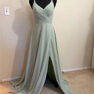 Elegant Sage Green Wedding Guest/Bridesmaid Dress